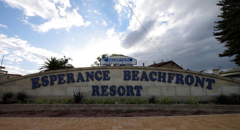 Esperance Beachfront Resort Экстерьер фото