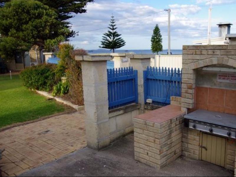 Esperance Beachfront Resort Экстерьер фото